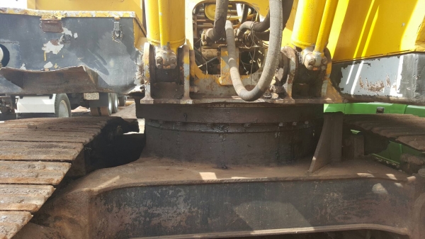 ขาย แบคโฮ KOMATSU PC200-2 รถสวยเดิมๆ เอกสารเล่มทะเบียนครบ