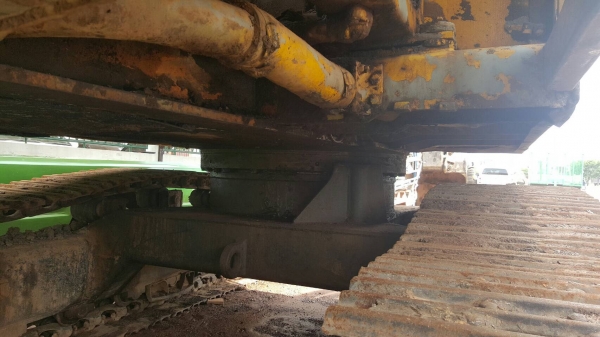 ขาย แบคโฮ KOMATSU PC200-2 รถสวยเดิมๆ เอกสารเล่มทะเบียนครบ