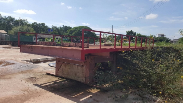 ขาย แท่นยกดั้ม สำหรับลานรับซื้อมันสำปะหลัง กว้าง 3.50 เมตร ยาว 6.50 เมตร ยกดั้มรถบรทุก 6 ล้อได้สบาย 