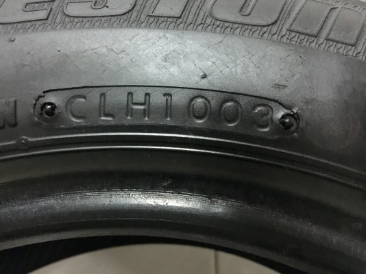 ขายยาง BRIDGESTONE SNEAKER 145/70R12 ผลิตปี 03 ขายยาง BRIDGESTONE SNEAKER 145/70R12 ผลิตปี 03