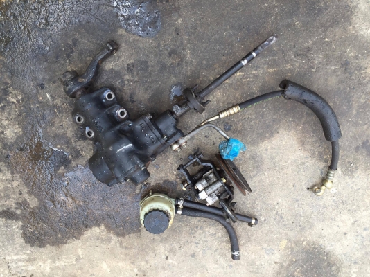 ขายครับเพาเวอร์รถนิสสัน พร้อมใช้งานทั้งชุด ขาย 3500 บาท