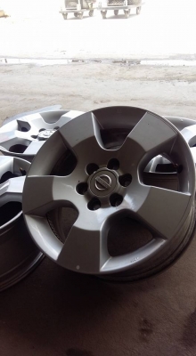 ขายล้อแม็ก navara calibre 16" สนใจติดต่อ ตาเล็ก ล้อและยางครับ 081-3747940