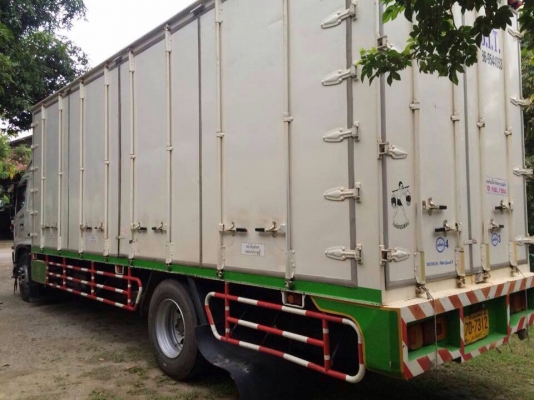 ขายรถตู้ HINO S500 - 8J เครื่อง 212 แรง ปี 55 ตู้ 10 บาน ช่วงยาวกระบะ 7.50 เมตร ทะเบียนพร้อม