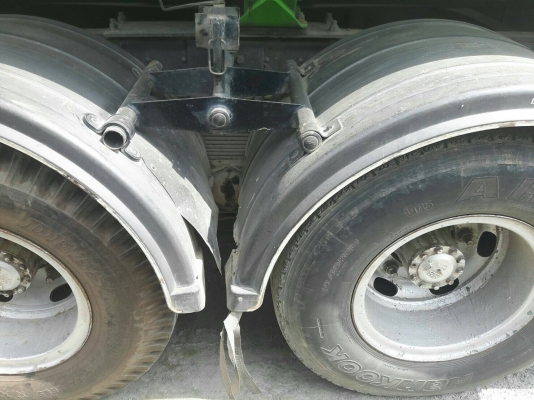 ขายรถน้ำมัน HINO 16,000 ลิตร เครื่อง HO7D 195 แรง แท็งค์แคปซูลสภาพดีมาก เครื่องดีเกียร์แรง คัสซีสวย ยางดี สนใจติดต่อ 092-3843131