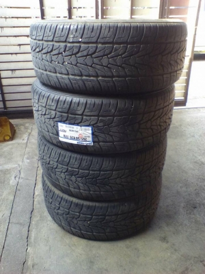 ขายยางนอกยี่ห้อ ENXEN 265/50R 20 111V ปี 12 เคยปะ 2 เส้น ไม่บวม ไม่รัวไม่แตก ดอกยังหนา หน้ายางไม่แข็งมาก รถใช้งานตลอด (ใส่ D-MAX 4 ประตู) เพิ่งถอดเปลี่ยนเมื่อวาาน ใช้งานได้ปกติ