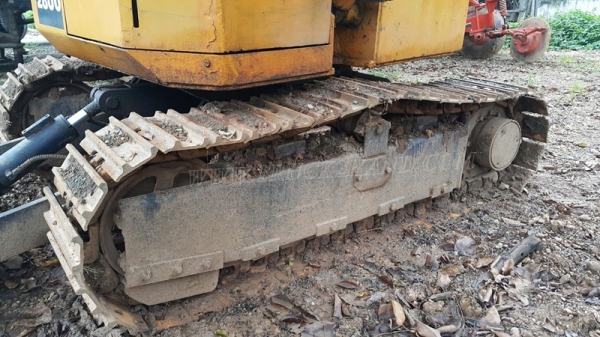 รถแบคโฮ KOMATSU PC28UU