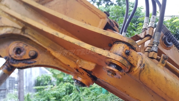 รถแบคโฮ KOMATSU PC28UU
