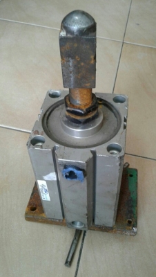 ขายกระบอกลมนิวเมตริก ขายกระบอกลมนิวเมตริก