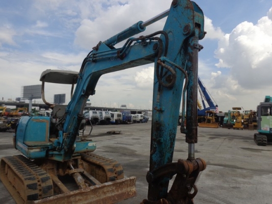 รถขุด Kubota k040 ปี 1995 ราคา420,000 สนใจโทร 085-8332943 รถขุด Kubota k040 ปี 1995 ราคา420,000 สนใจโทร 085-8332943