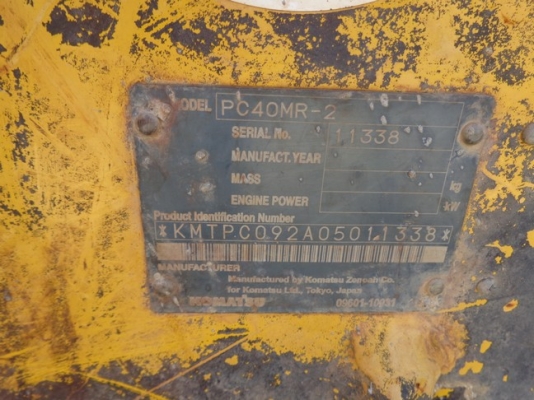 ขายรถขุด komatsu pc40mr-2 ราคา 680,000 บาท โทร 085-8332943