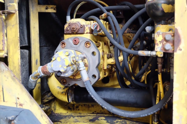 รถขุดเก่านอก KOBELCO SK 100 ราคา 850,000฿ โทร 085-8332943 รถขุดเก่านอก KOBELCO SK 100 ราคา 850,000฿ โทร 085-8332943