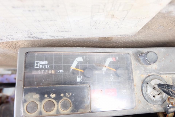 รถขุดเก่านอก HITACHI EX30URราคา 380,000฿โทร 085-8332943