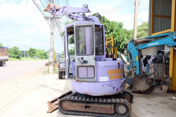 รถขุดเก่านอก HITACHI EX30URราคา 380,000฿โทร 085-8332943