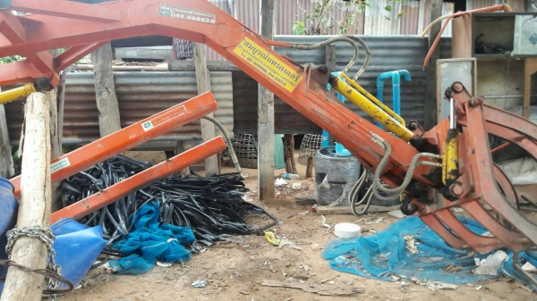 คีบหน้าปั้มแยกใส่รถ47แรงอุปกรณ์ครบ