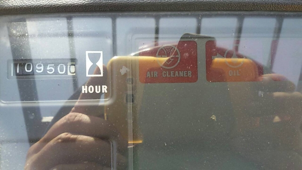 ขายรถยก TOYOTA 5FG20 เครื่องเบนซิน เสาสูง 3 เมตร ยกได้ 2 ตัน เกียร์ธรรมดา รถนอกนำเข้า คิดต่อ 089-7949488