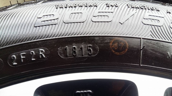 ขายล้อแม็ก civic fb mc 16" ยางปี15 สนใจติดต่อ ตาเล็ก ล้อและยางครับ 081-3747940