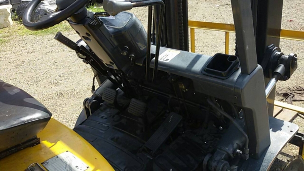 ขายรถยก TCM  FD20Z5เครื่องดีเซล  ISUZU C 240 เสาสูง 3 เมตร ยกได้ 2 ตัน เกียร์ออโต้ รถนอกนำเข้า คิดต่อ 089-7949488