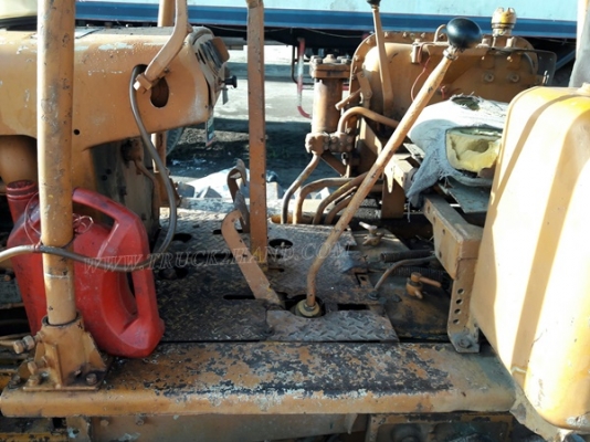 รถแทรกเตอร์ยี่ห้อ KOMATSU  รุ่น 21PL  รถช่วงล่างดี ใช้งานปกติ