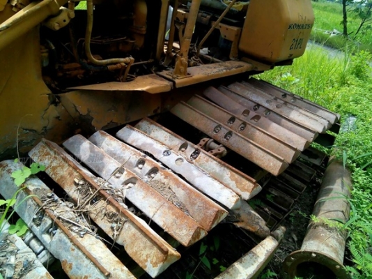 รถแทรกเตอร์ยี่ห้อ KOMATSU  รุ่น 21PL  รถช่วงล่างดี ใช้งานปกติ