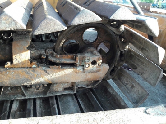 รถแทรกเตอร์ยี่ห้อ KOMATSU  รุ่น 21PL  รถช่วงล่างดี ใช้งานปกติ