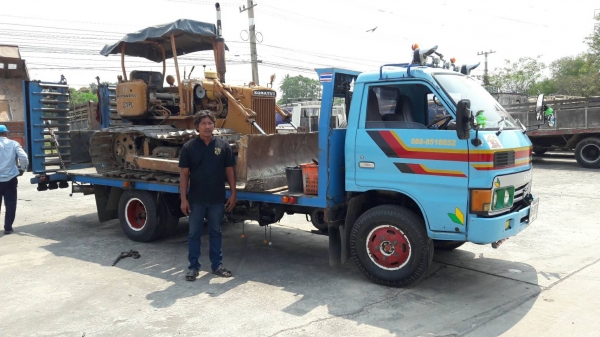 รถแทรกเตอร์ยี่ห้อ KOMATSU  รุ่น 21PL  รถช่วงล่างดี ใช้งานปกติ