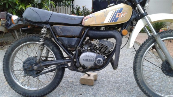 ขาย Dt100 เล่มพร้อมชุดโอนภาษีขาดเครื่องดีคันสตาร์ทคันเกียร์ไม่เชื่อมโครงไม่ดามเหมาะสำหรับนักปั้น