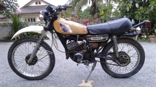 ขาย Dt100 เล่มพร้อมชุดโอนภาษีขาดเครื่องดีคันสตาร์ทคันเกียร์ไม่เชื่อมโครงไม่ดามเหมาะสำหรับนักปั้น