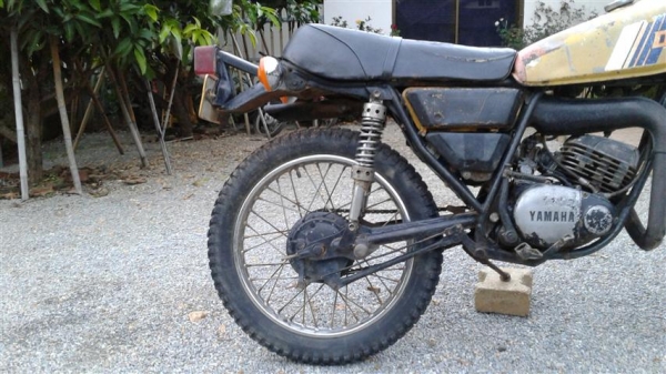 ขาย Dt100 เล่มพร้อมชุดโอนภาษีขาดเครื่องดีคันสตาร์ทคันเกียร์ไม่เชื่อมโครงไม่ดามเหมาะสำหรับนักปั้น