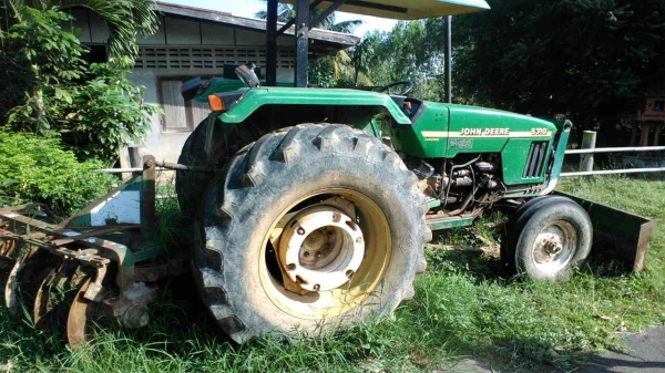 ขายจอร์นเดียร๋ 5310. มีทะเบียนพร้อมโอน