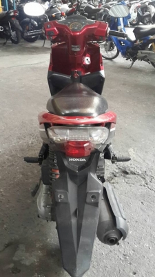 ขาย Honda Click 110 i ปี 53 เครื่องดี ชุดสีพอได้ เคยเป็นป้ายเหลืองมาก่อน ยกเลิกแล้ว เล่มพร้อมชุดโอน