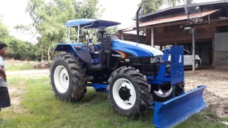 NEWHOLLAND TS90