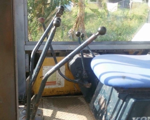 Komatsu pc 30 รุ่นหนึ่ง Komatsu pc 30 รุ่นหนึ่ง