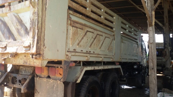 สิบล้อ ฮคโน FM3H195 ดั้มสามสิต สภาพดีเดิมๆสวยกริ๊ปพร้อมใช้งาย สิบล้อ ฮคโน FM3H195 ดั้มสามสิต สภาพดีเดิมๆสวยกริ๊ปพร้อมใช้งาย