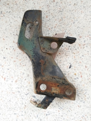 กันชน,เหล็กกลางคอนโซล,ขากันชนข้างขวา ไมตี้ X