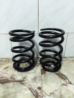 ขายสปริงหลัง TOYOTA GRANVIA ปี 1997-2001 เครื่อง 1KZ แท้