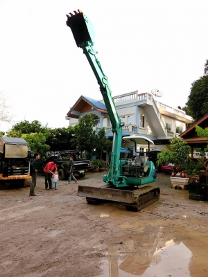 ยอดนิยมKOMATSU 40-7 ขนาดPC-40<มีVDOให้ชม>รถเก่านอกแท้มีเอกสารใบอินวอย☎️ติดต่อ 085-5632278 (ราคาต่อรองได้)