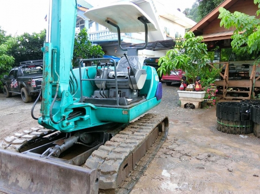 ยอดนิยมKOMATSU 40-7 ขนาดPC-40<มีVDOให้ชม>รถเก่านอกแท้มีเอกสารใบอินวอย☎️ติดต่อ 085-5632278 (ราคาต่อรองได้)