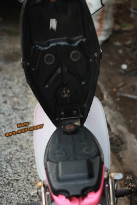 ขายด่วน ชาลี Honda Chaly ราคาพิเศษ 16,000 บาท -เครื่องเดิมแน่น เงียบๆ เดินเบานิ่งๆ -ระบบไฟติดหมด แตรดัง,ไฟเลี้ยวซ้าย-ขวา,ไฟเบรค,ไฟสูงตํ่า -แบต 6V.ใหม่แกะกล่อง มีฝาครอบแบต -สีใหม่ๆเงาๆ -เบรคหน้า-หลัง ใช้งานดีหนึบๆ -กระจกมองหลัง -กรองเปลือย -เบาะเหล็กแท้ๆ -