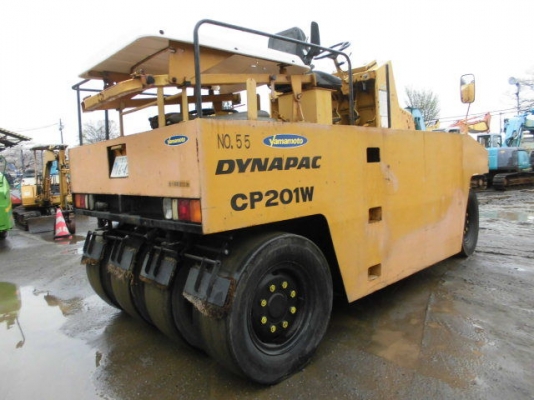 รถบดล้อยาง DYNAPAC : CP201W นำเข้าจากญี่ปุ่น ไม่เคยใช้งานในไทยครับ รถบดล้อยาง DYNAPAC : CP201W นำเข้าจากญี่ปุ่น ไม่เคยใช้งานในไทยครับ
