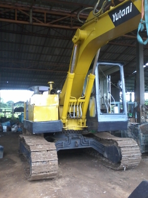 ขายรถขุด ยี่ห้อ YUTANI เครื่อง MITSUBTSHI 6สูบ รุ่น 6DS70 เทียบเท่า PC100 ขายรถขุด ยี่ห้อ YUTANI เครื่อง MITSUBTSHI 6สูบ รุ่น 6DS70 เทียบเท่า PC100