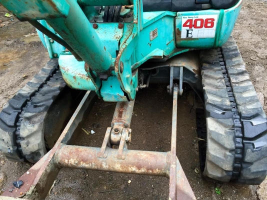 KOMATSU 35R-8 ขนาดPC-35<คอลโทนสั้นปั๊มนิ้ว>รถเก่านอก(มีVDOชม)มีเอกสาร☎️ติดต่อ 085-5632278 (ราคาต่อรองได้)