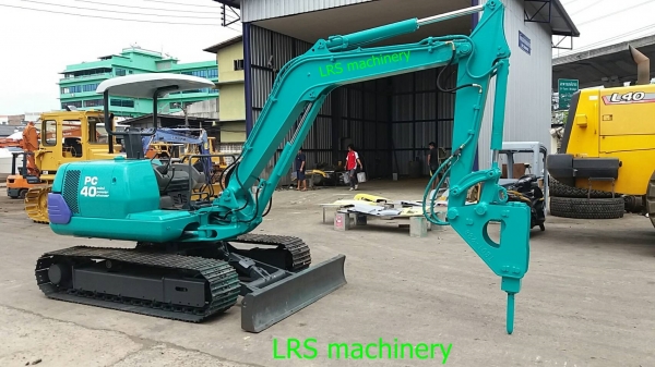 รถขุด KOMATSU รุ่น PC 40-7 พร้อมหัวกระแทก