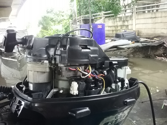 เครื่อง  suzuki 15 fourstroke