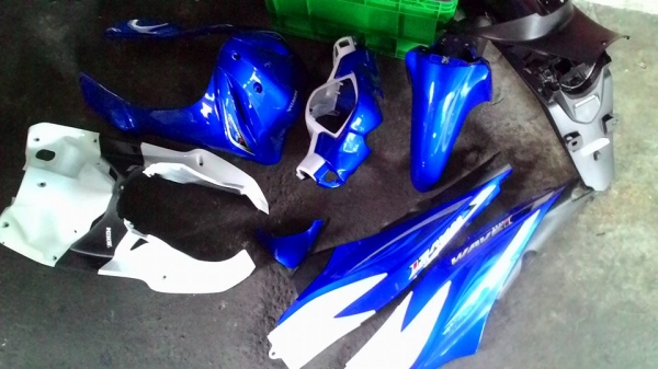 ชุดสีแท้ เวฟ 110i สวยๆ เลยครับ