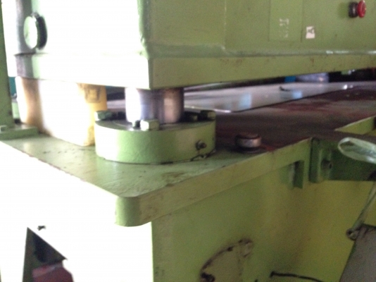 ขายแท่นอัดไฮโดรลิคขนาดใหญ่ 150 ตัน สภาพสวยพร้อมใช้งาน พร้อมรางสไล้ในตัว พร้อมใช้งาน และขนาด 80 ตัน 2ตัว สภาพสวยครับ ขายแท่นอัดไฮโดรลิคขนาดใหญ่ 150 ตัน สภาพสวยพร้อมใช้งาน พร้อมรางสไล้ในตัว พร้อมใช้งาน และขนาด 80 ตัน 2ตัว สภาพสวยครับ