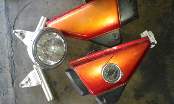 ฝาข้าง หูช้าง ไมด์แต่ง SR 400