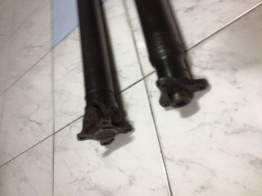 ขายเพลากลาง Bmw e30 ถอดออกจากเครืองm20 6สูบ2500เกียรธรรมดาราคา2400 โทร0924462525โส กทม ขายเพลากลาง Bmw e30 ถอดออกจากเครืองm20 6สูบ2500เกียรธรรมดาราคา2400 โทร0924462525โส กทม