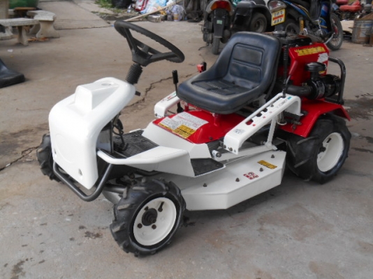 รถตัดหญ้า OREC RM85B1 13 แรง  พร้อมใช้งาน