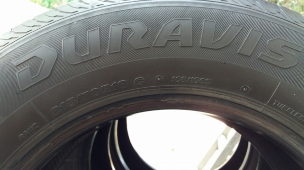 ขายยาง Bridgestone Duravis 215 70 16 ปี 14 สามเส้น