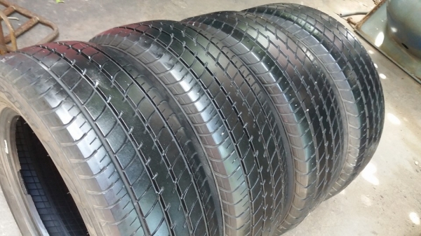 ขายยาง Dunlop SP 2030 185 60 15 ปี 13